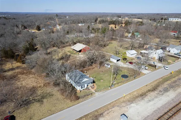 $175,000 | 1921 East Springfield Road, St. Clair, MO 63077