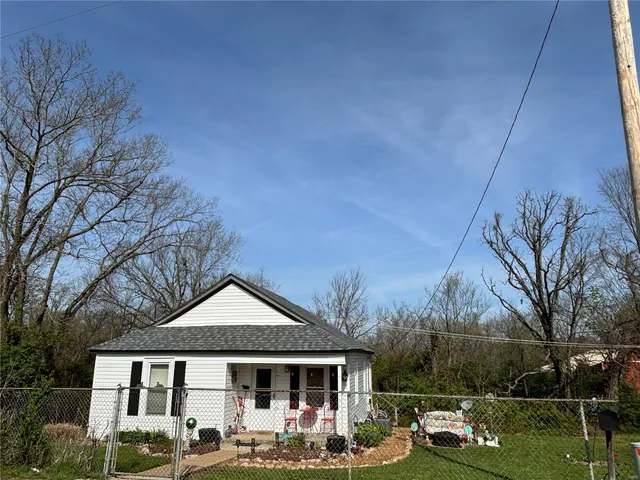 $175,000 | 1921 East Springfield Road, St. Clair, MO 63077