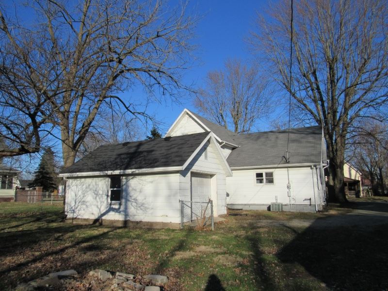 514 Fulton Avenue Rochester, IN 46975 - Photo 14 of 17