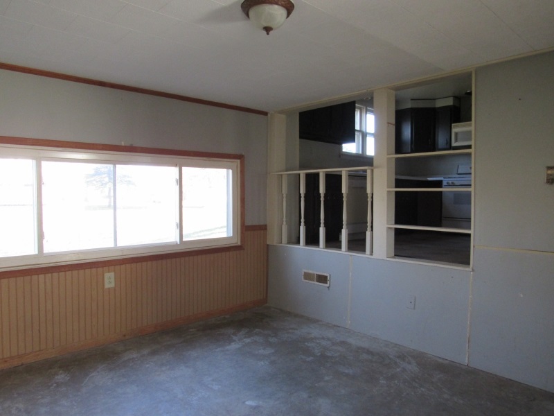 514 Fulton Avenue Rochester, IN 46975 - Photo 6 of 17
