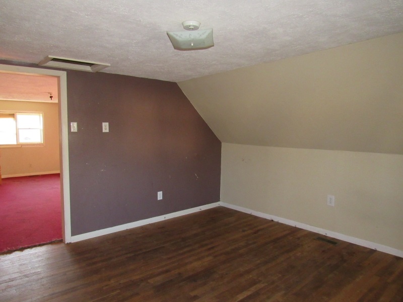 514 Fulton Avenue Rochester, IN 46975 - Photo 7 of 17