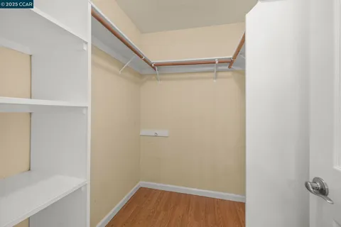 $515,000 | 560 Canyon Oaks Drive, Unit H, Oakland, CA 94605