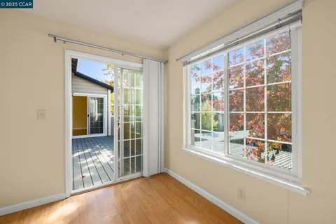 $515,000 | 560 Canyon Oaks Drive, Unit H, Oakland, CA 94605