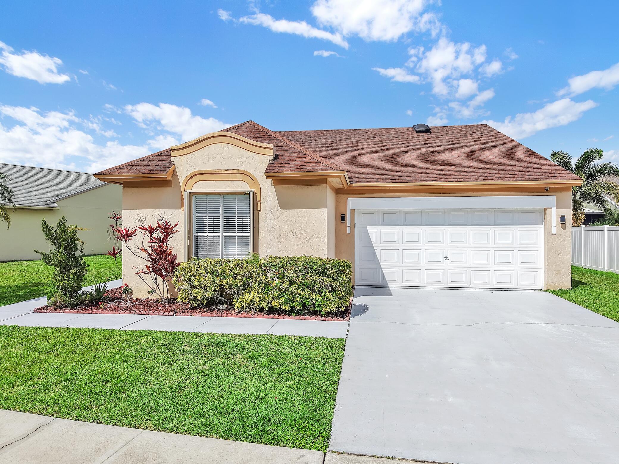 22561 Middletown Drive Boca Raton, FL 33428 - Photo 3 of 47 22561 Middletown Dr Boca Raton - 1