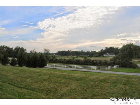 19 Riley Lane Flat Rock, NC 28731 - Photo 15 of 16 Gallery Image 15
