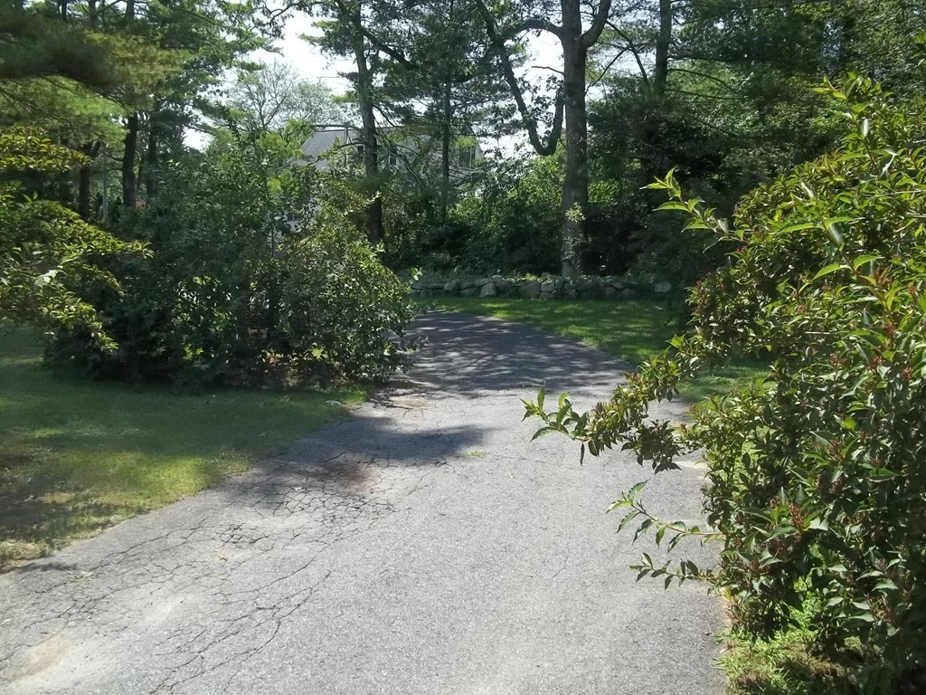 699 State Road Westport, MA 02790 - Photo 10 of 11 Gallery Image 10