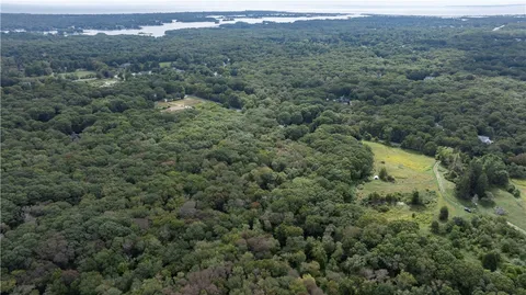 $2,200,000 | 47 Tuckertown Road, South Kingstown, RI 02879