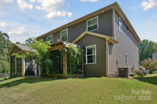 $459,900 | 4322 Hubbard Falls Drive, Charlotte, NC 28269