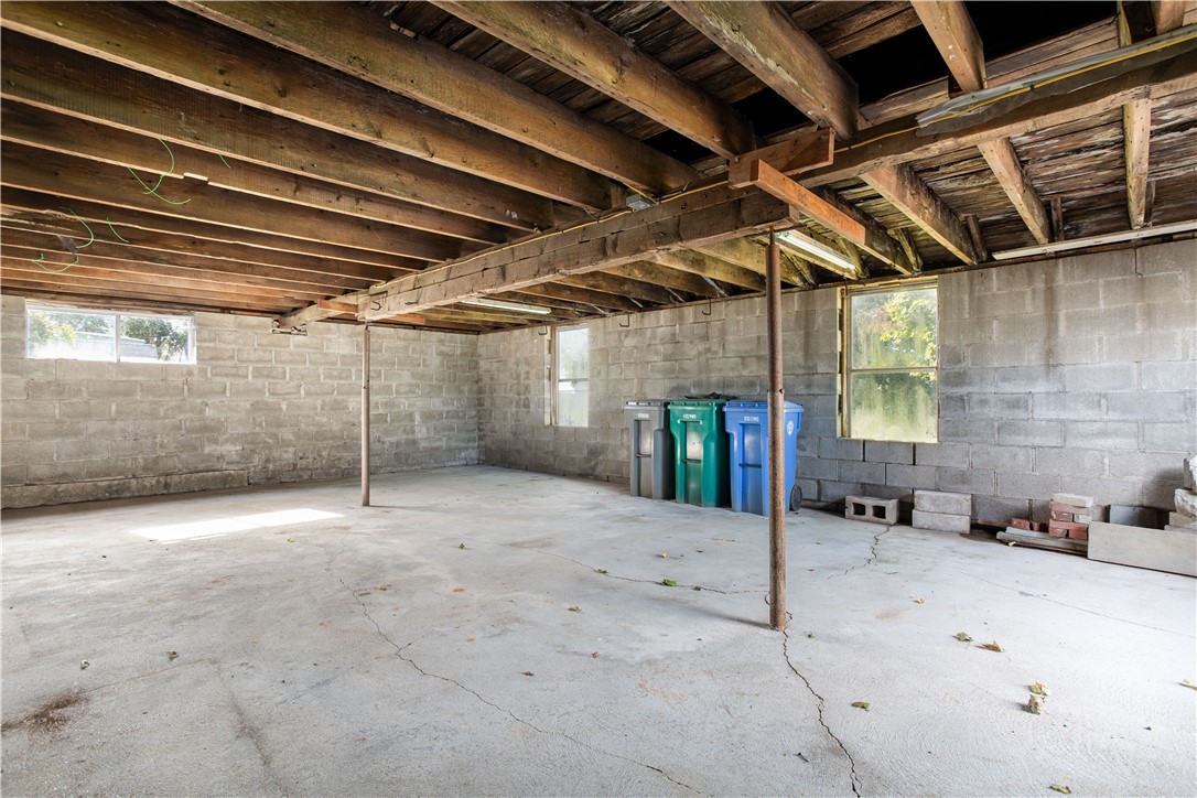 49 Reservoir Road Middletown, RI 02842 - Photo 25 of 25