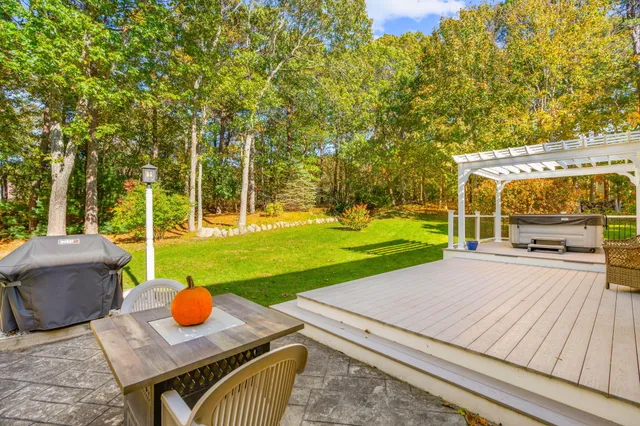 $795,000 | 718 Cedar Street, West Barnstable, MA 02668