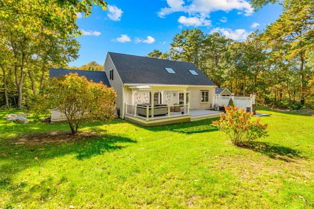 $795,000 | 718 Cedar Street, West Barnstable, MA 02668