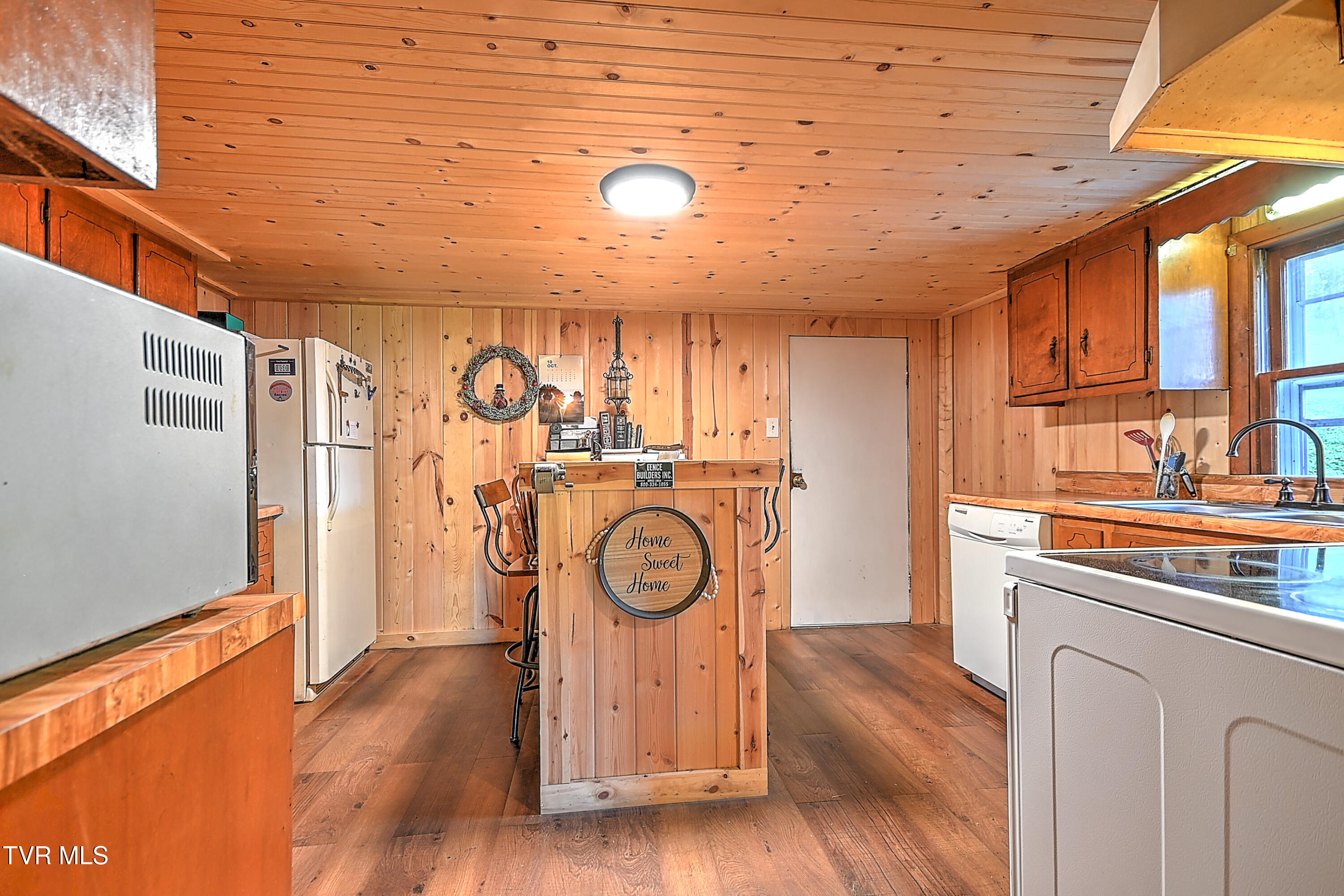 235 Beeler Street Bristol, TN 37620 - Photo 13 of 58 235 Beeler St AB-14