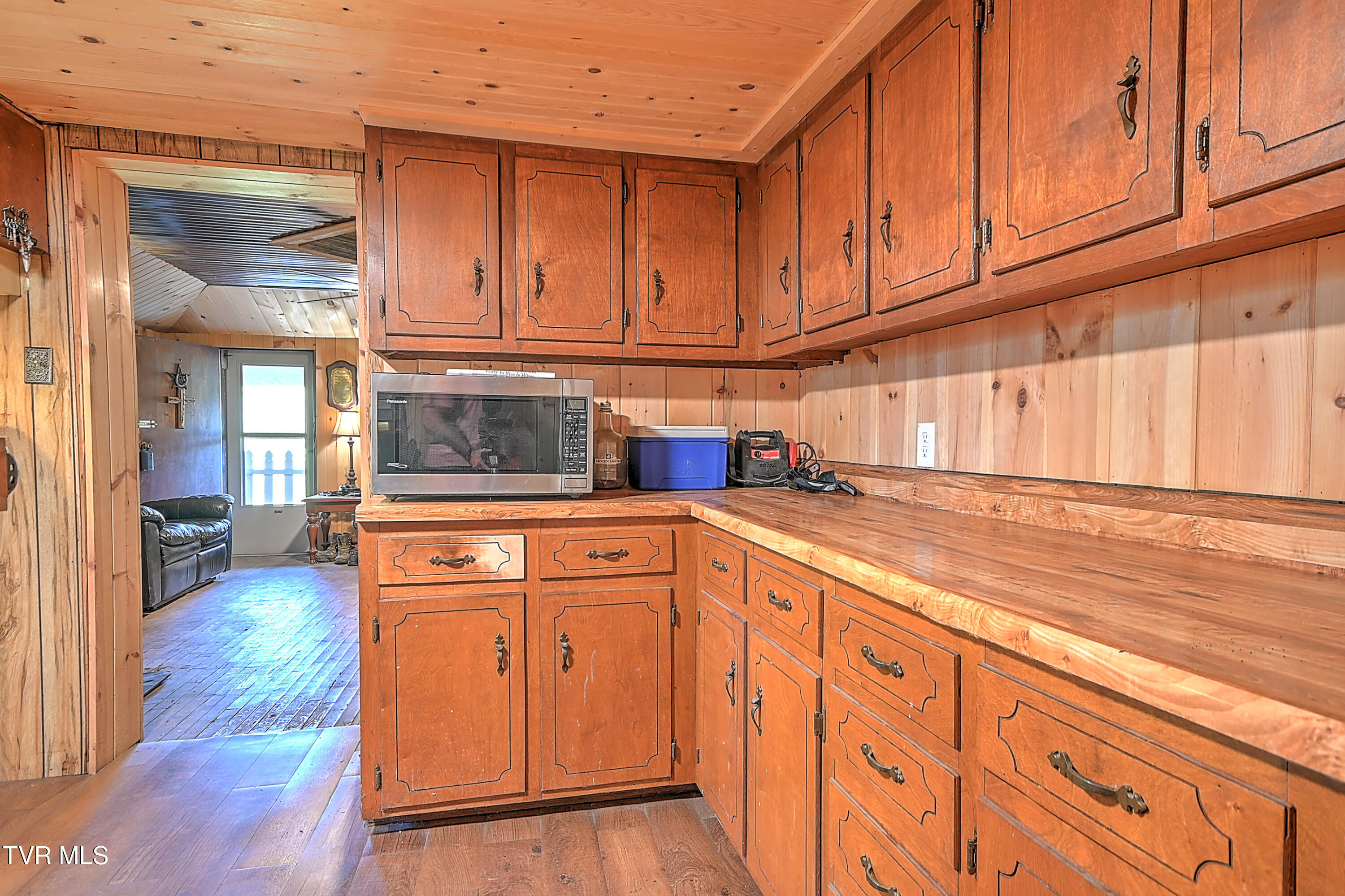 235 Beeler Street Bristol, TN 37620 - Photo 18 of 58 235 Beeler St AB-19