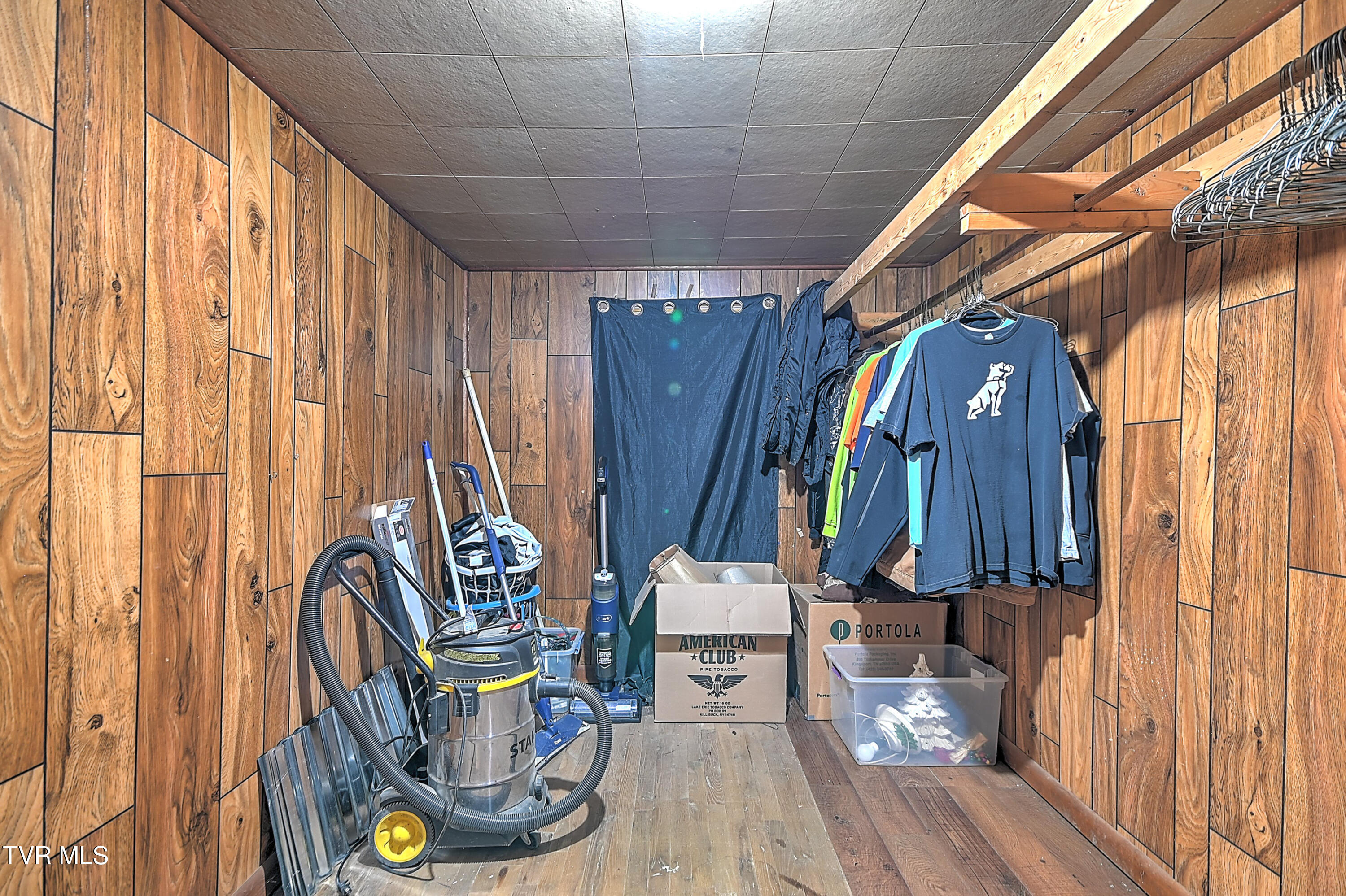 235 Beeler Street Bristol, TN 37620 - Photo 22 of 58 235 Beeler St AB-23