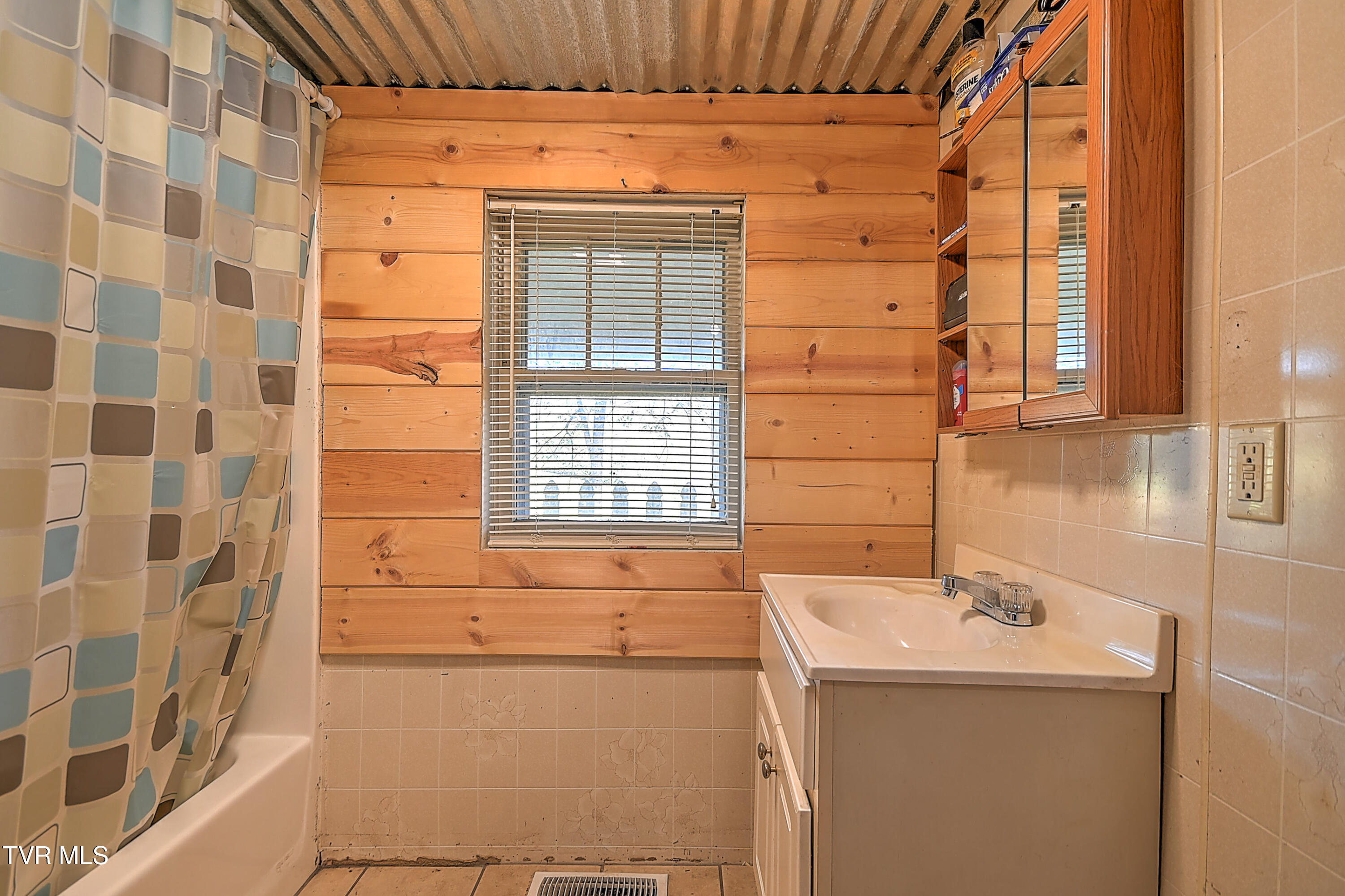 235 Beeler Street Bristol, TN 37620 - Photo 24 of 58 235 Beeler St AB-25