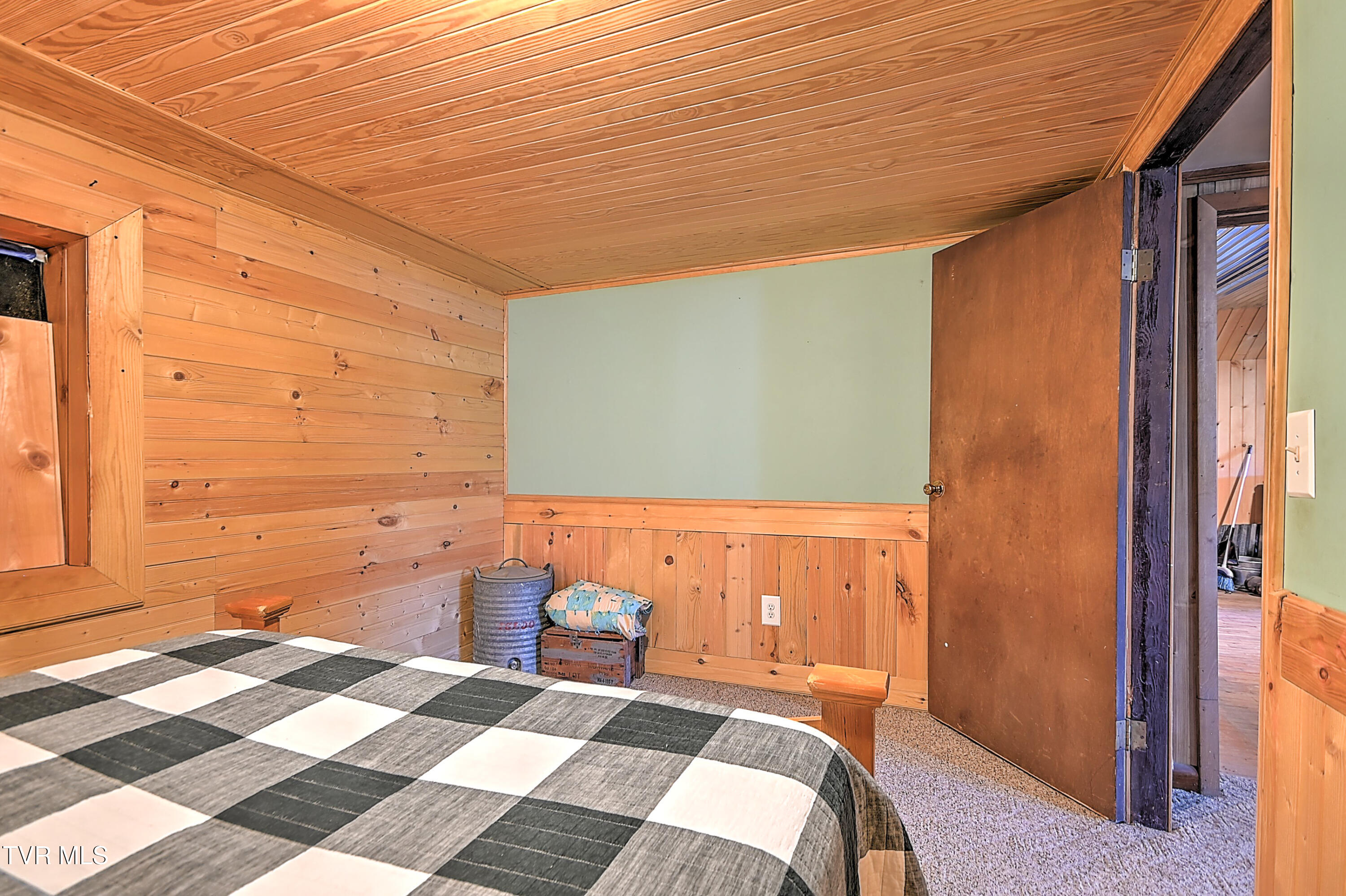 235 Beeler Street Bristol, TN 37620 - Photo 31 of 58 235 Beeler St AB-32