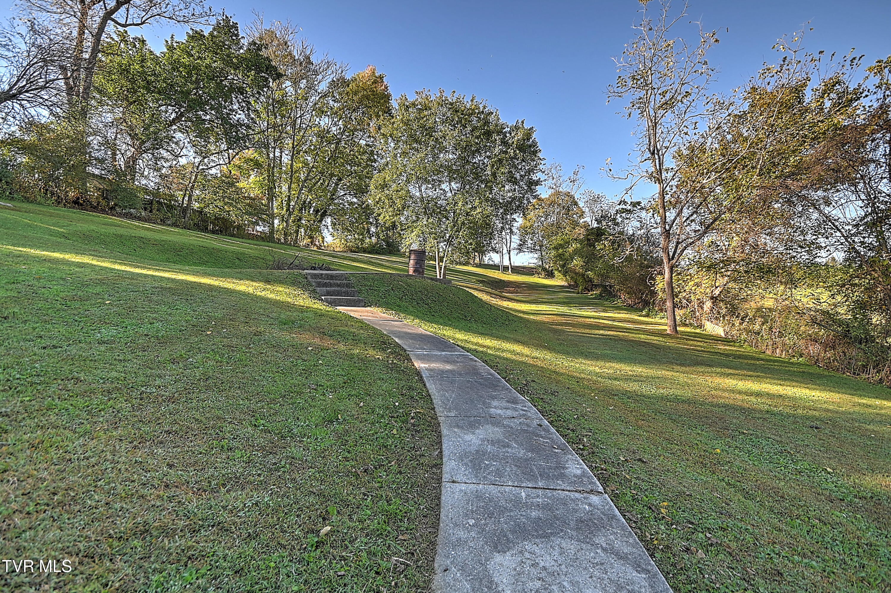 235 Beeler Street Bristol, TN 37620 - Photo 42 of 58 235 Beeler St AB-43