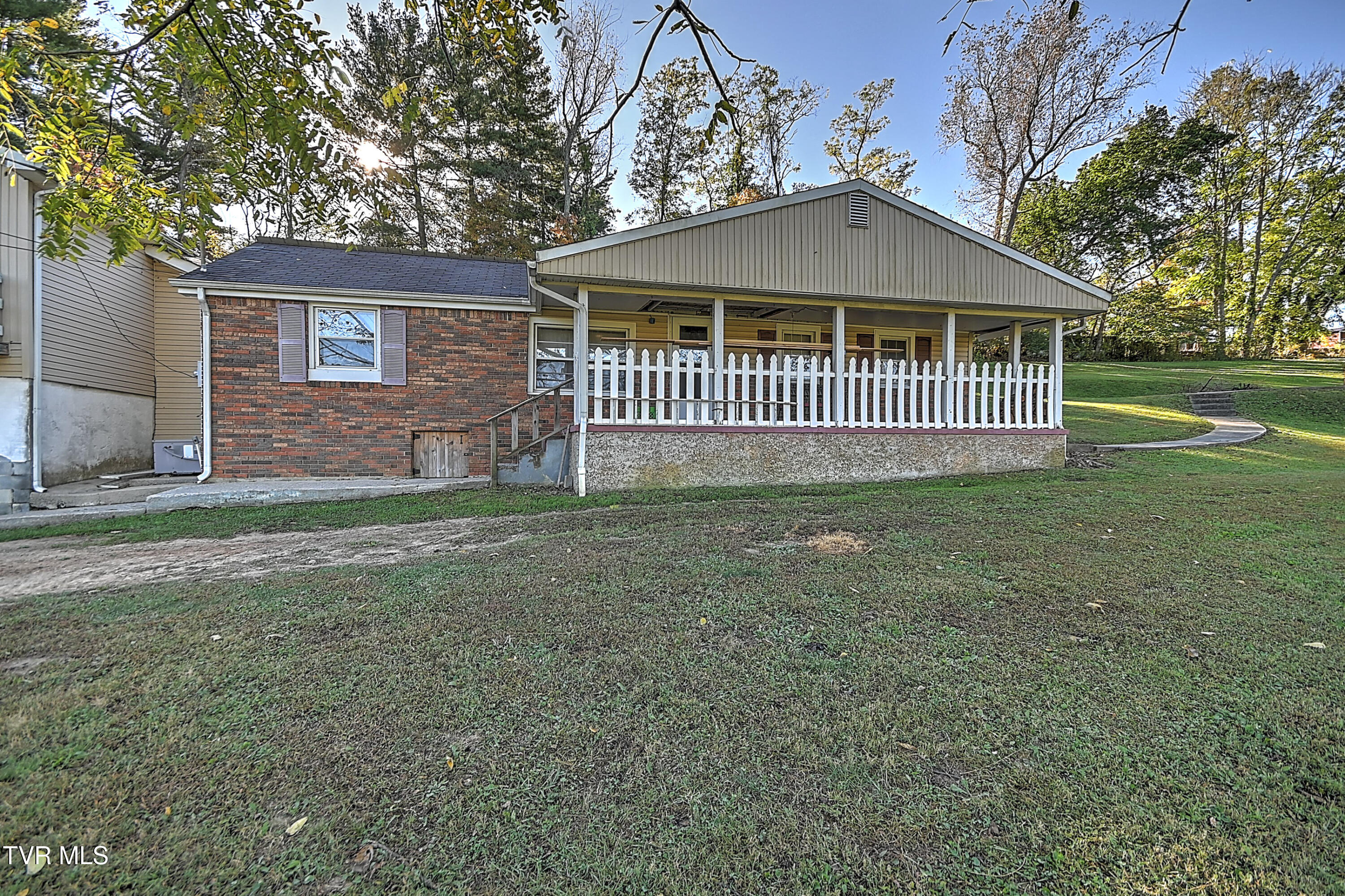 235 Beeler Street Bristol, TN 37620 - Photo 54 of 58 235 Beeler St AB