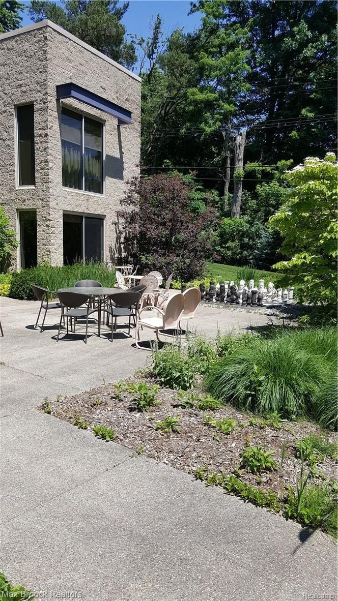4455 Dow Ridge Road West Bloomfield, MI 48324 - Photo 46 of 50 Can you see the chess board?