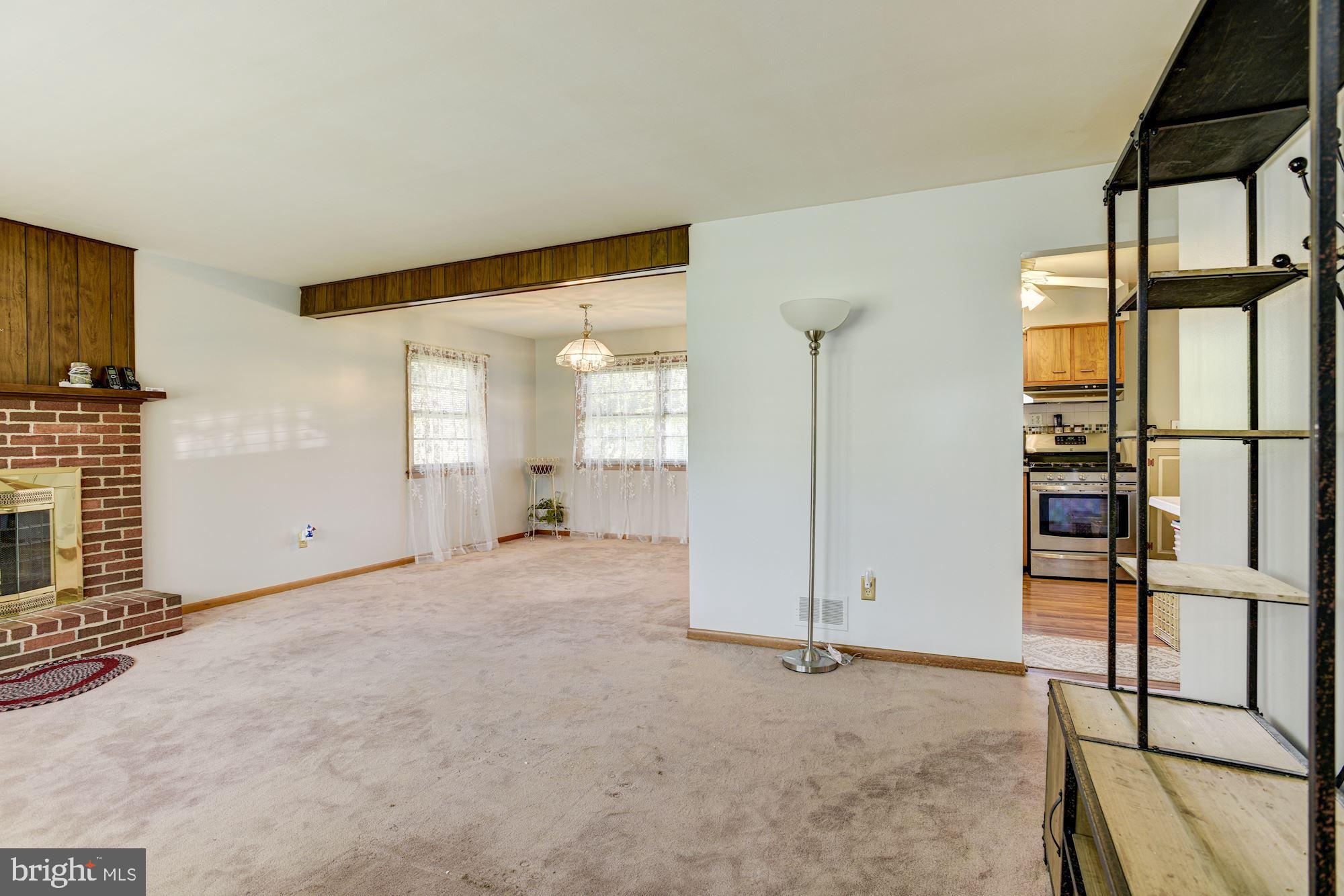 402 Cedar Springs Road Bel Air, MD 21015 - Photo 4 of 40 Living Room