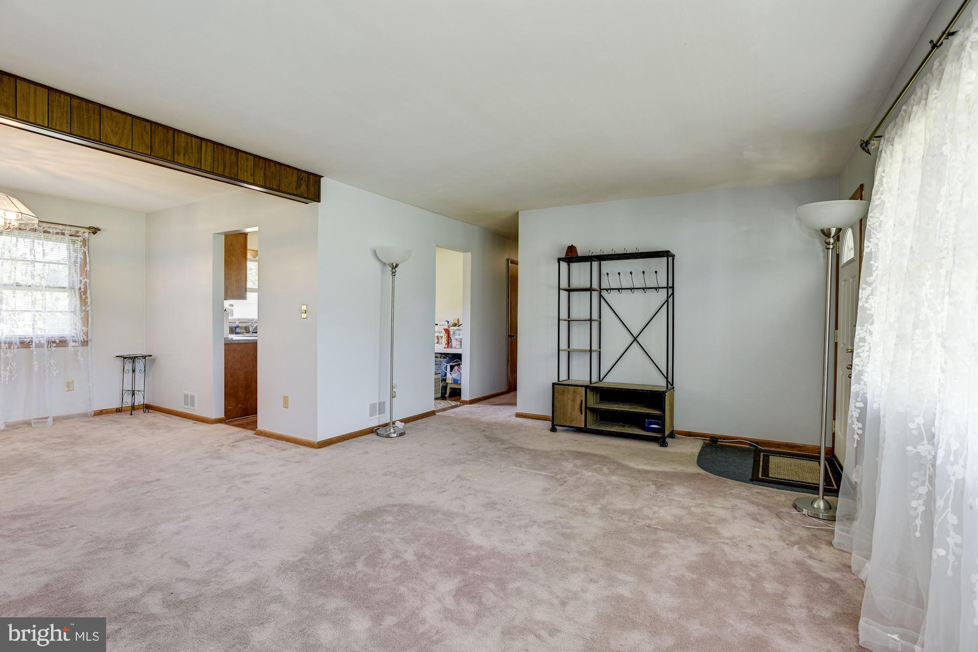 402 Cedar Springs Road Bel Air, MD 21015 - Photo 5 of 40 Living Room
