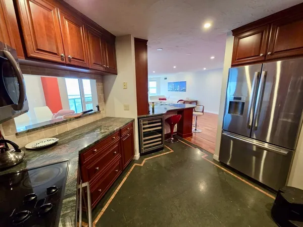 $1,119,000 | 1001 Marina Drive, Unit 301, Quincy, MA 02171