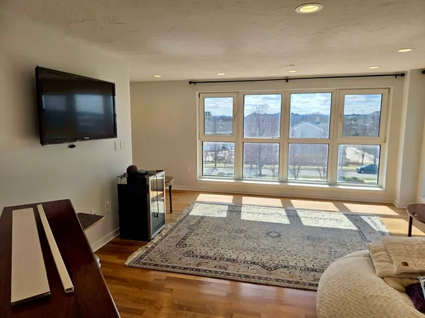 $1,119,000 | 1001 Marina Drive, Unit 301, Quincy, MA 02171