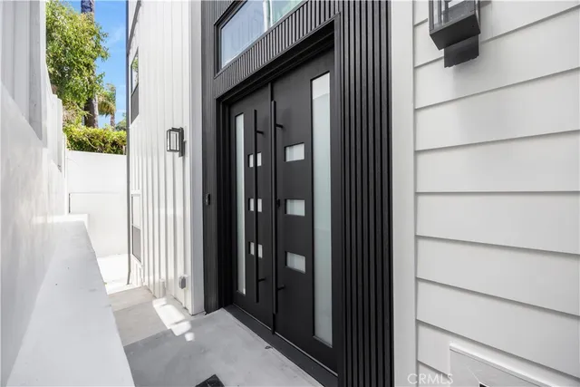 $3,599,000 | 926 17th Street, Hermosa Beach, CA 90254