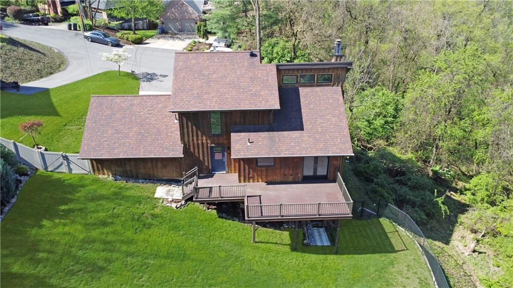 42 Elmhurst Road Pittsburgh, PA 15220 - Photo 3 of 24 Gallery Image 3