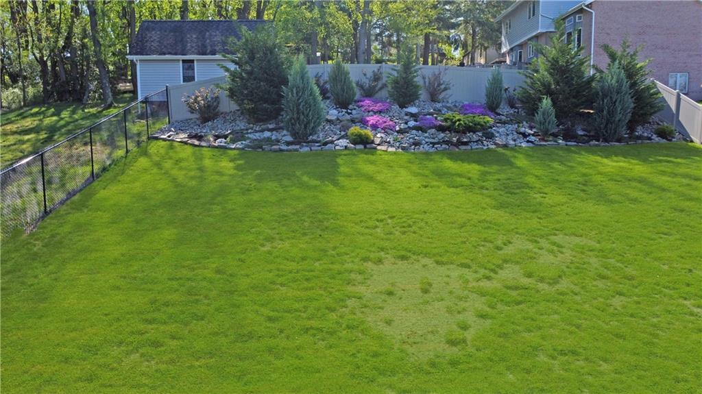 42 Elmhurst Road Pittsburgh, PA 15220 - Photo 5 of 24 Gallery Image 5