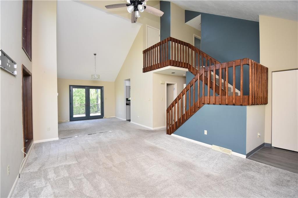 42 Elmhurst Road Pittsburgh, PA 15220 - Photo 10 of 24 Gallery Image 10