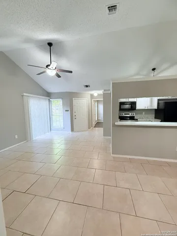 $1,200 | 5213 Gawain Drive, San Antonio, TX 78218