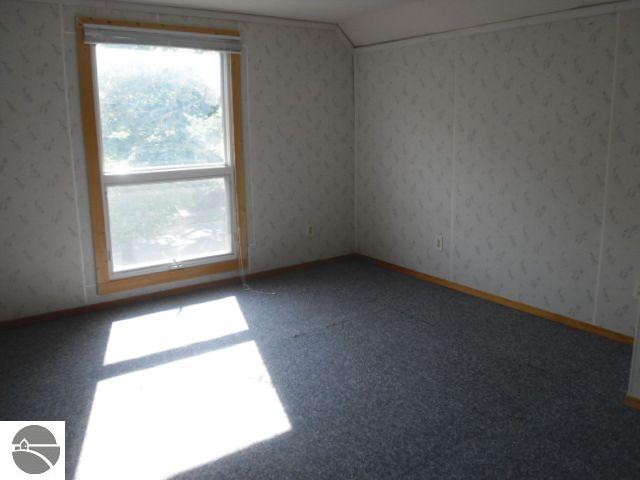 326 Garfield Road Traverse City, MI 49696 - Photo 11 of 14 1707352-10.JPG