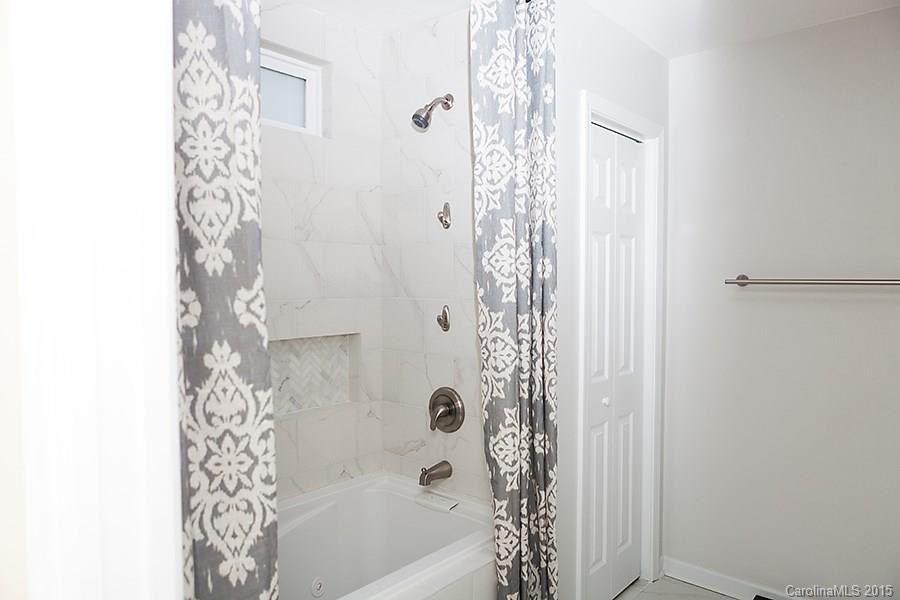 807 Clearbrook Road Matthews, NC 28105 - Photo 15 of 21 Gallery Image 15