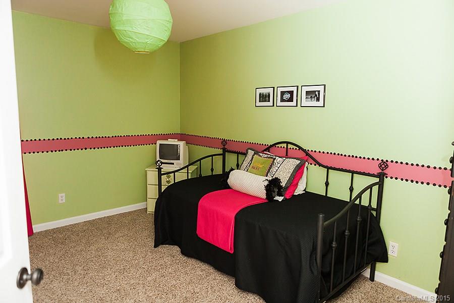 807 Clearbrook Road Matthews, NC 28105 - Photo 16 of 21 Gallery Image 16