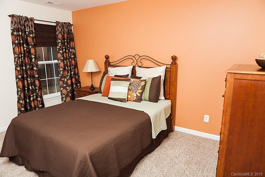 807 Clearbrook Road Matthews, NC 28105 - Photo 17 of 21 Gallery Image 17