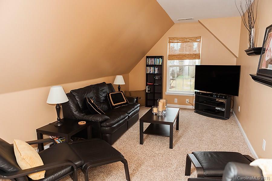 807 Clearbrook Road Matthews, NC 28105 - Photo 18 of 21 Gallery Image 18