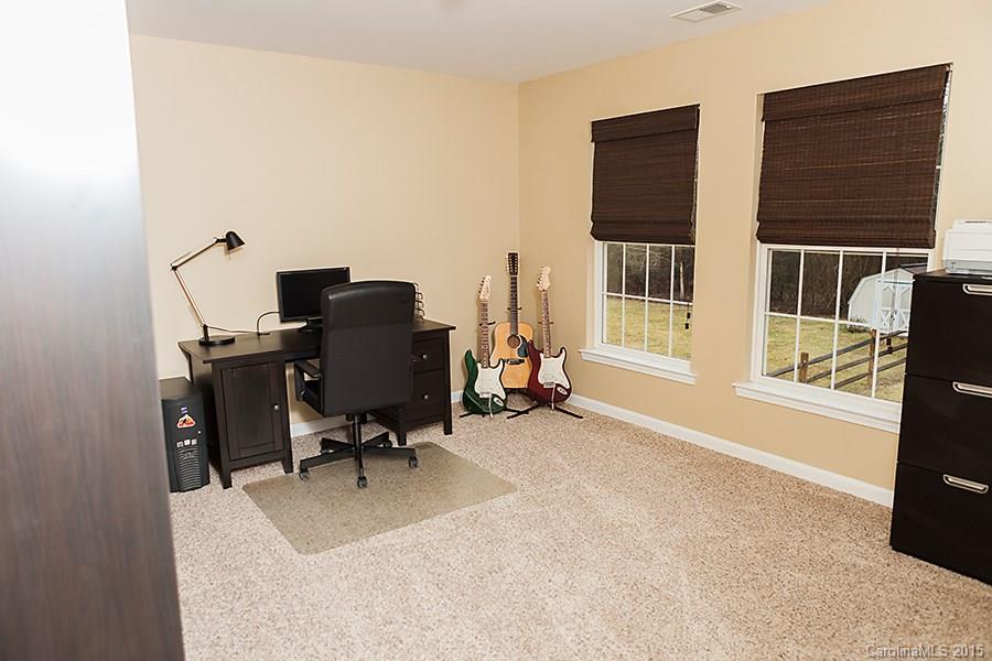 807 Clearbrook Road Matthews, NC 28105 - Photo 20 of 21 Gallery Image 20