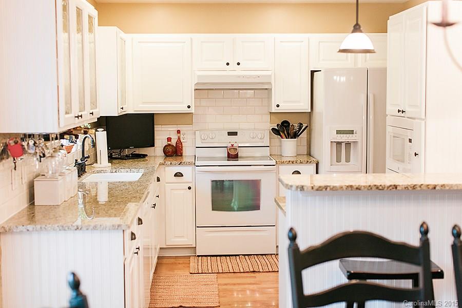 807 Clearbrook Road Matthews, NC 28105 - Photo 9 of 21 Gallery Image 9