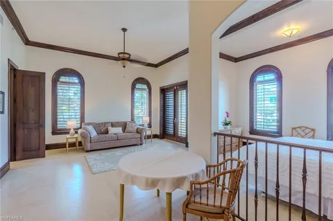 $6,950,000 | 200 South Golf Drive, Naples, FL 34102