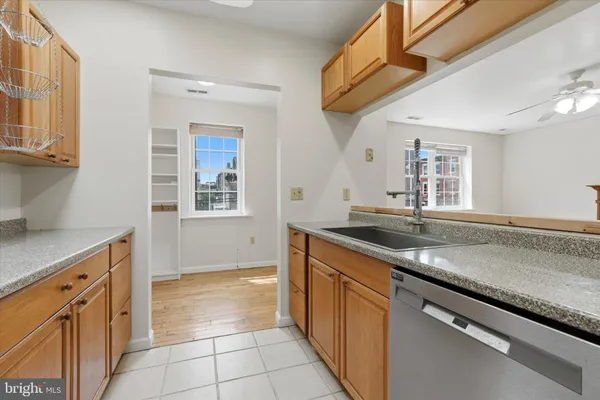 $2,200 | 1347 South 6th Street, Unit 2, Philadelphia, PA 19147