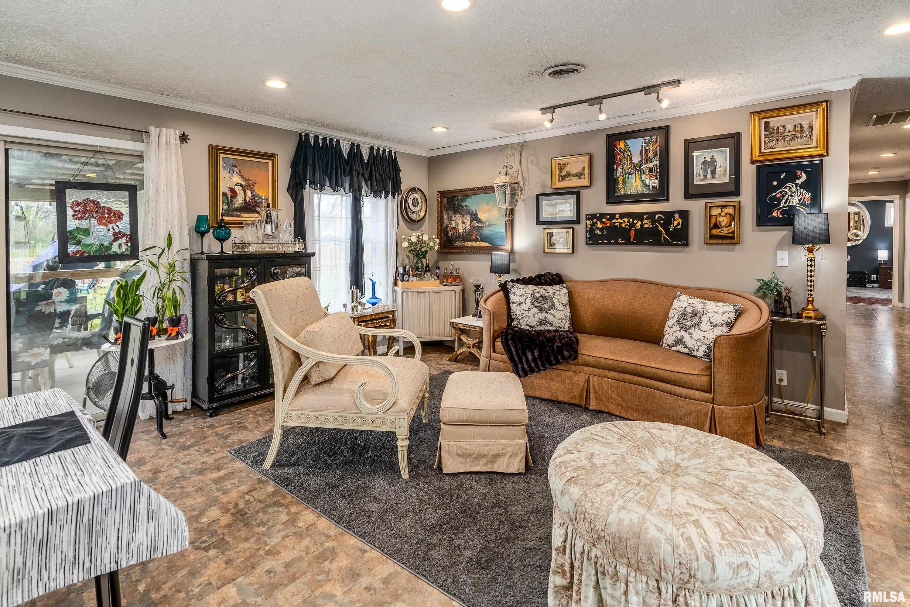 917 Dorris Heights Road Harrisburg, IL 62946 - Photo 19 of 56