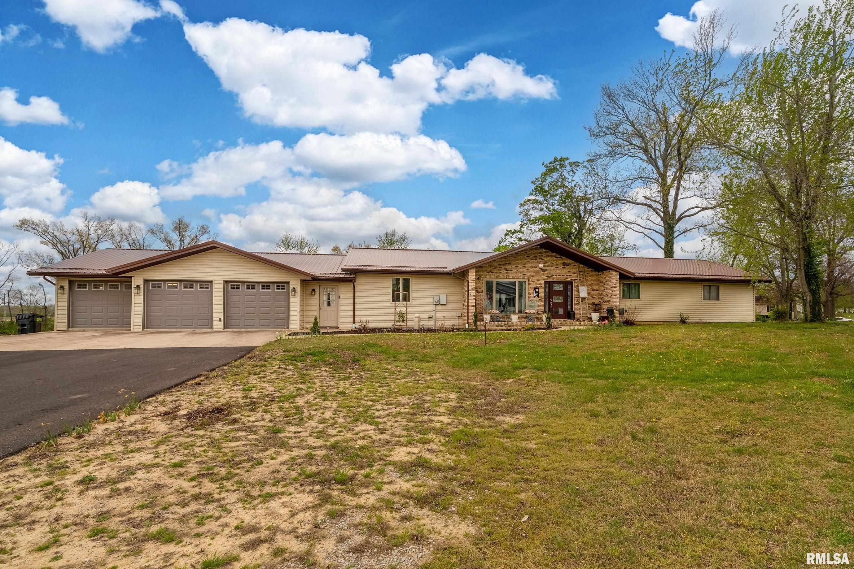 917 Dorris Heights Road Harrisburg, IL 62946 - Photo 3 of 56