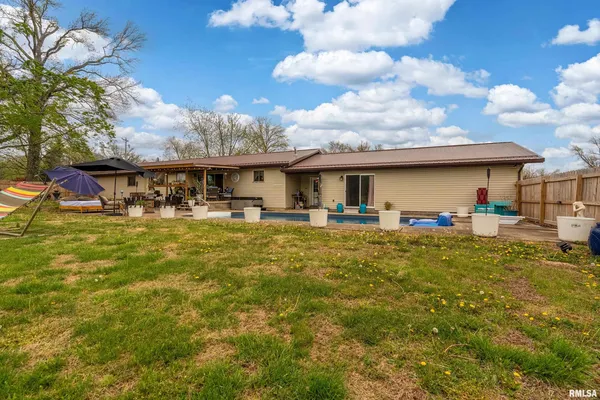 $339,000 | 917 Dorris Heights Road, Harrisburg, IL 62946