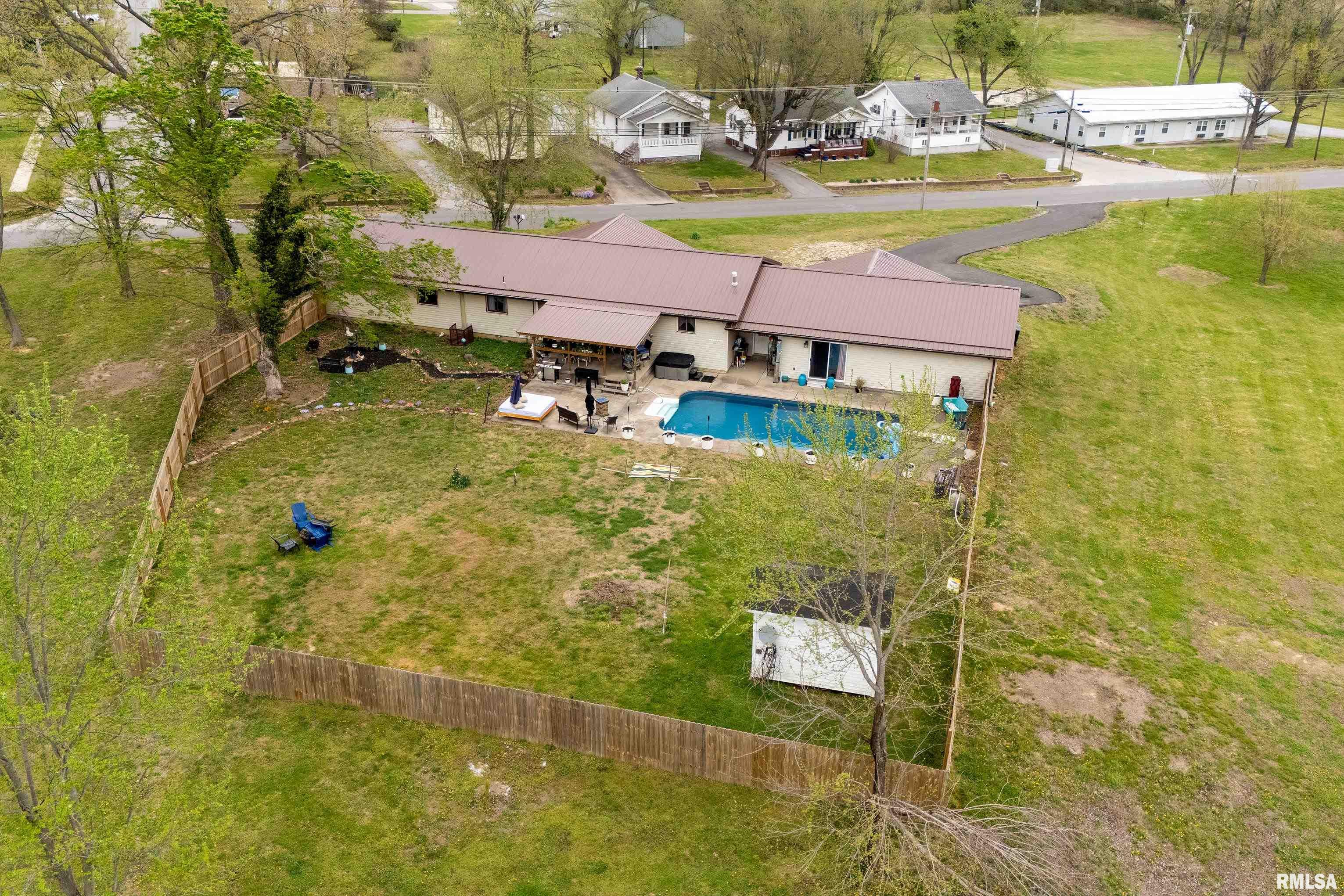 917 Dorris Heights Road Harrisburg, IL 62946 - Photo 54 of 56