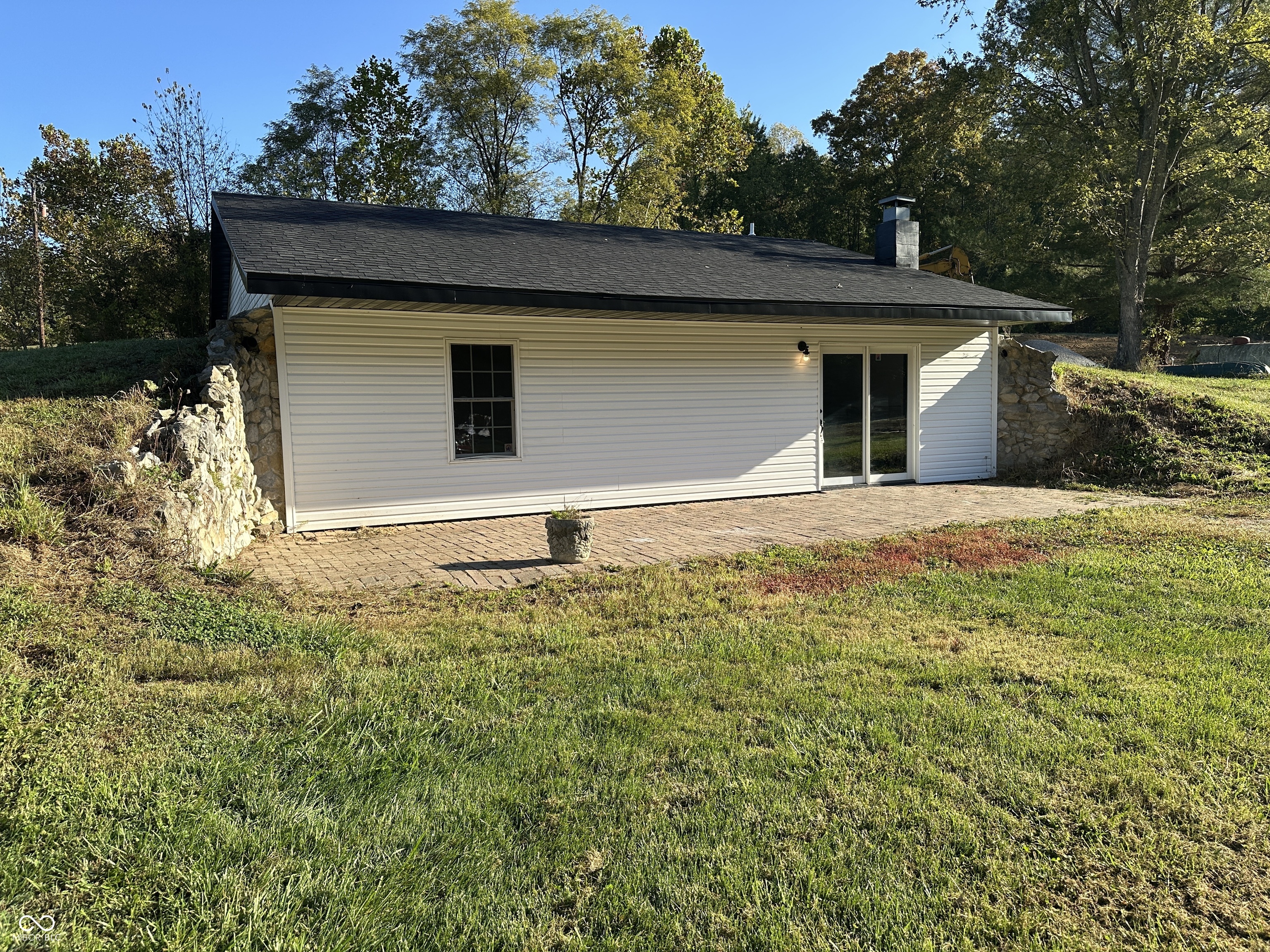 613 Johnson Road Spencer, IN 47460 - Photo 1 of 10