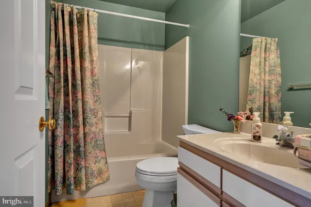 $315,000 | 202 Thia Court, Coatesville, PA 19320