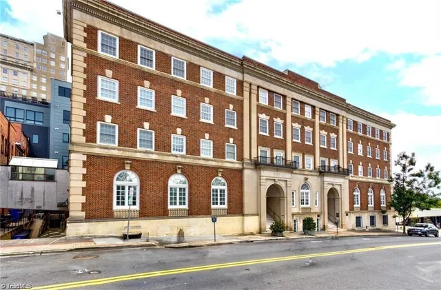 $260,000 | 315 North Spruce Street, Unit 408, Winston-Salem, NC 27101