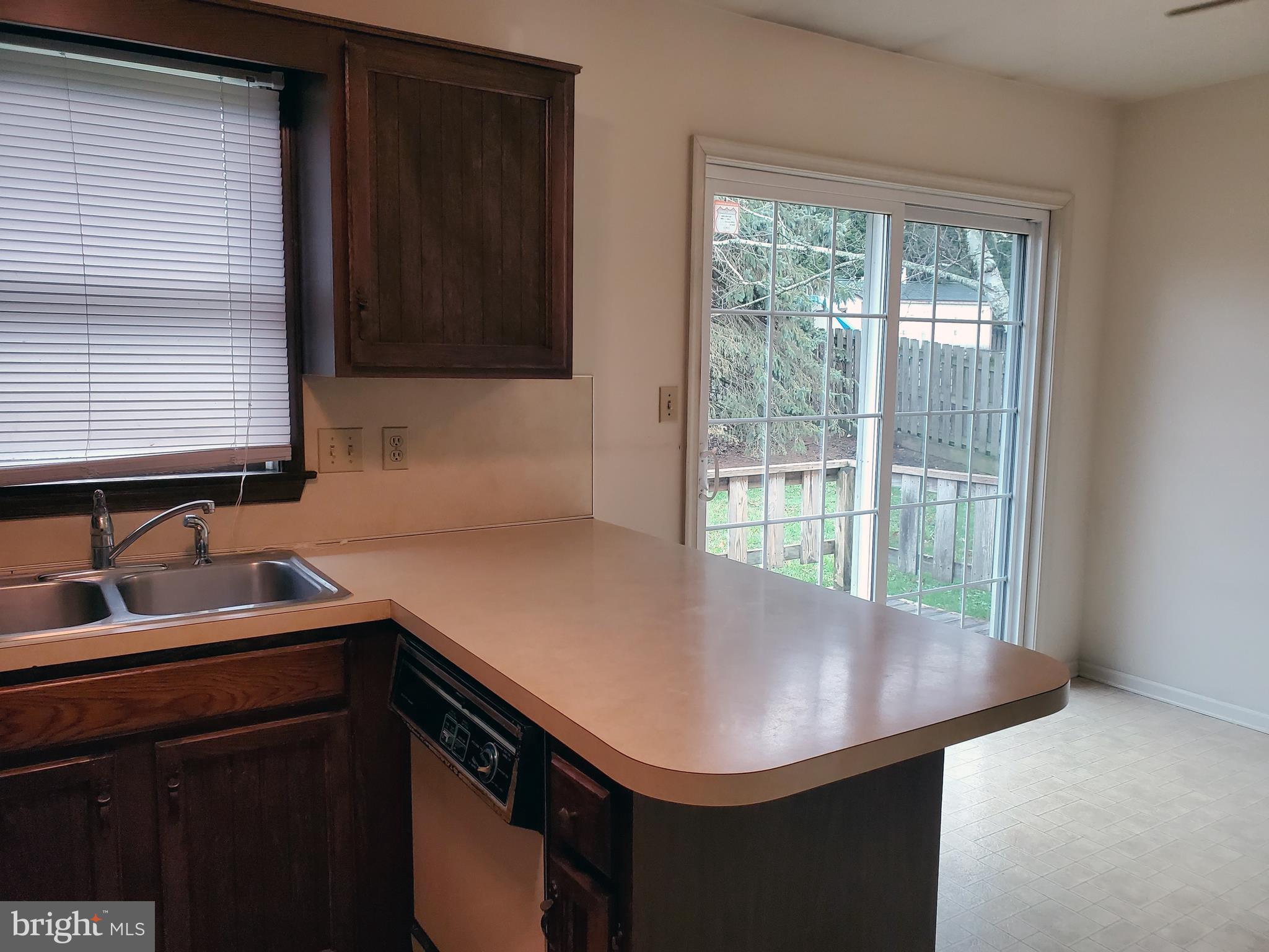 209 Manor Ridge Drive Akron, PA 17501 - Photo 7 of 10