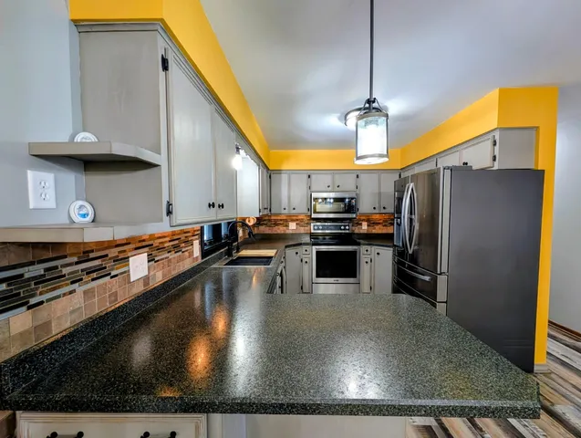 $549,000 | 6005 30th Avenue Southwest, Montevideo, MN 56265